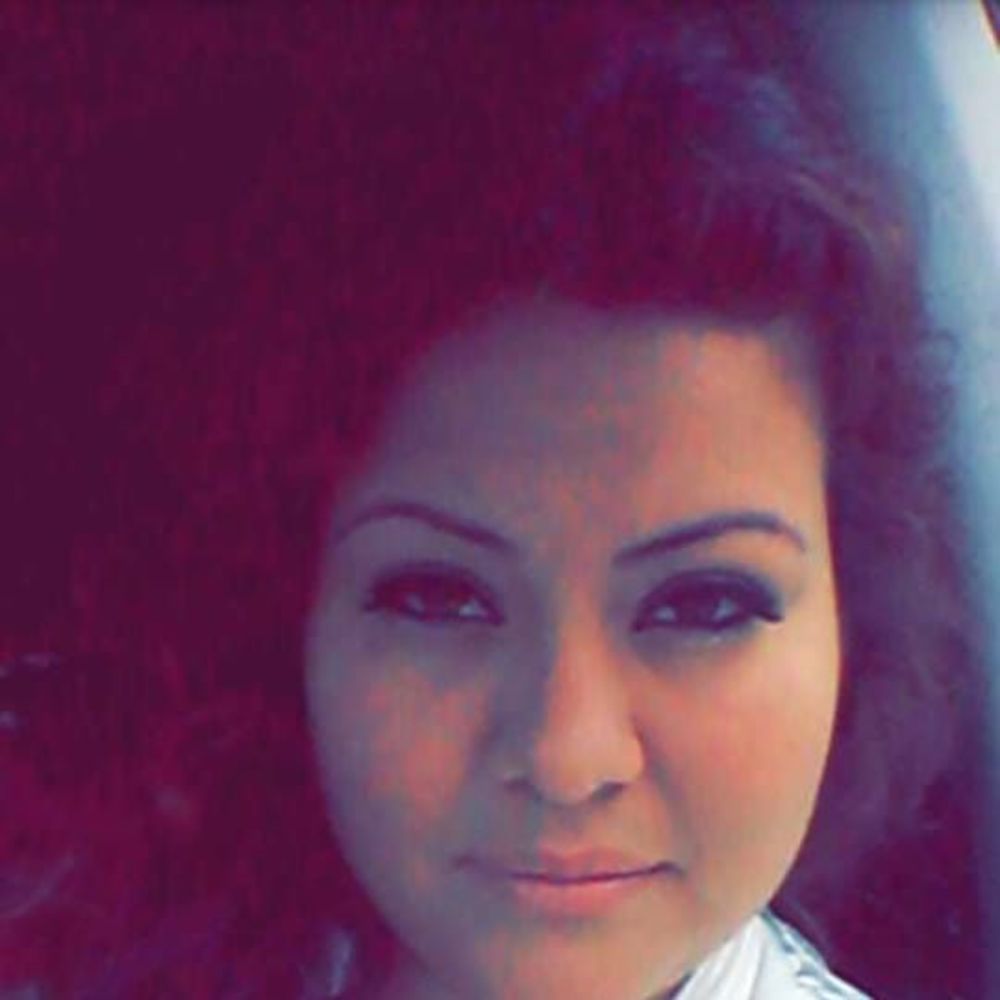 Meet your Posher, Juanita